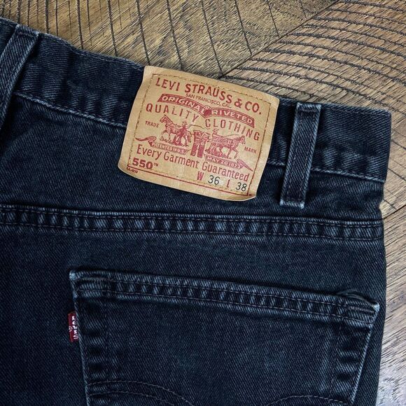 VINTAGE Levi 550 high rise black jeans - Picture 3 of 6